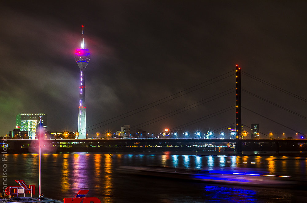 Düsseldorf bei Nacht